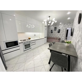 2-к. квартира, 75 м², 2/9 эт.