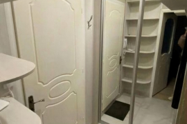 1-к. квартира, 30 м², 1/5 эт.

