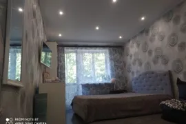 3-комн. квартира, 56 м², 3/5эт