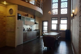 Дом 500 м² на участке 2 сот.