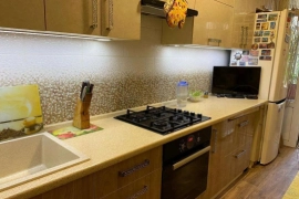 2-к. квартира, 50 м², 2/4 эт.