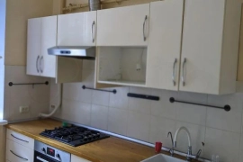 4-к. квартира, 85 м², 1/3 эт.