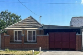 Дом 65 м² на участке 1 сот.