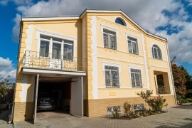 дом, 5-комн., 511.2 м², 3 эт.