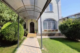 Дом 165,1 м² на участке 7,9 сот.