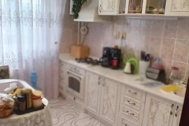 4-к. квартира, 74 м², 8/9 эт.