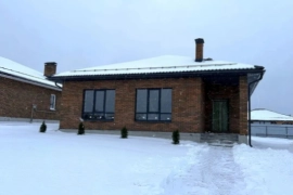 Дом 93 м² на участке 5 сот.