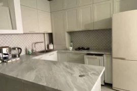 2-к. квартира, 79 м², 6/9 эт.