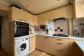 2-к. квартира, 43 м², 4/4 эт.