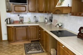 4-к. квартира, 139,1 м², 1/7 эт.