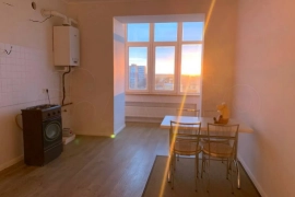 3-к. квартира, 107 м², 4/4 эт.