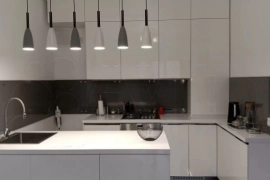 2-к. квартира, 43 м², 5/5 эт.