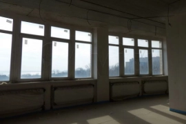 2-комн.квартира, 80,9 м², 2/9 эт.