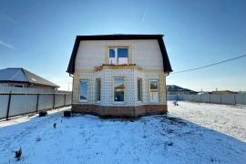 Дом 174 м² на участке 6 сот.