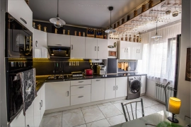 3-комн. квартира, 70 м², 2/3эт
