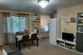 3-к. квартира, 55 м², 3/5 эт.