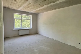 2-к. квартира, 70 м², 2/4 эт.