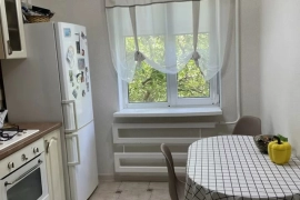 2-к. квартира, 52 м², 1/5 эт.