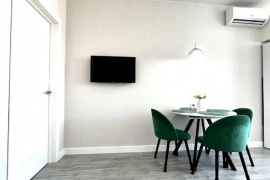 2-комн. квартира, 69,7 м², 9/10

