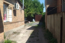 2-к. квартира, 65 м², 1/1 эт.