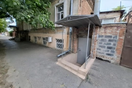 2-к. квартира, 40 м², 1/2 эт.