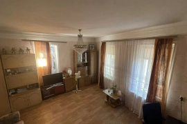 2-к. квартира, 45 м², 1/1 эт.