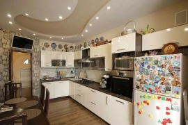 3-к. квартира, 90 м², 4/9 эт.