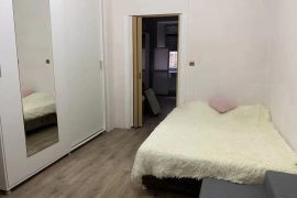 2-к. квартира, 42 м², 1/1 эт.
