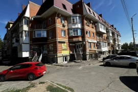 8-ми комн. кв, 302 м², 1/3 эт

