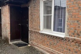 Дом 29,3 м² на участке 1 сот.