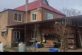 Дом 140 м² на участке 3,7 сот.