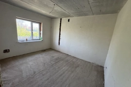 3-к. квартира, 110 м², 1/3 эт

