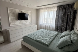 2-комн. квартира, 65 м², 7/9 эт

