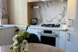 2-к. квартира, 70 м², 7/9 эт.