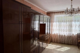 3-к. квартира 86 м², 3/9 эт.