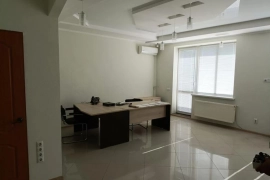 5-к. квартира, 211,8 м², 1/5 эт.