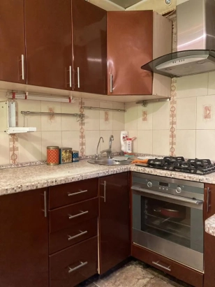 3-к. квартира, 55 м², 1/4 эт.