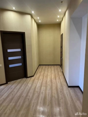 2-к. квартира, 77,1 м², 1/3 эт.