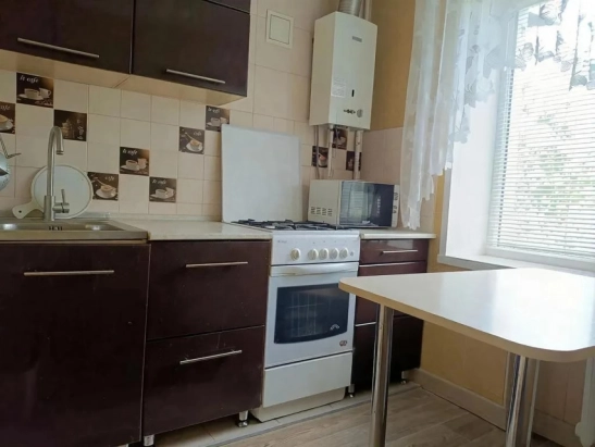 2-к. квартира, 43 м², 3/5 эт.