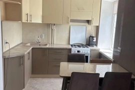 2-к. квартира, 41 м², 5/5 эт.