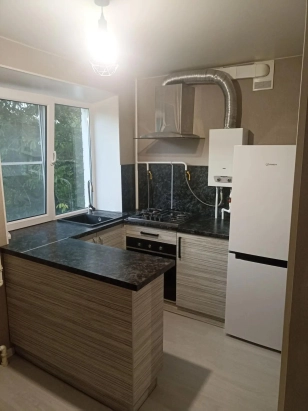2-к. кв 42 кв.м., 4/5 эт.