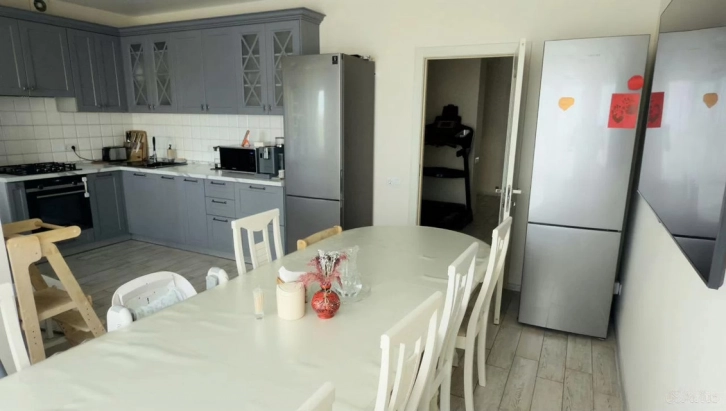 4-к. квартира, 126 м², 1/3 эт.