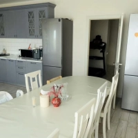 4-к. квартира, 126 м², 1/3 эт.